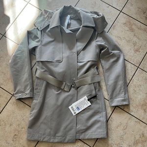 Lululemon trench jacket size 4. Brand new!!